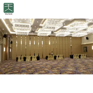 TianGe Penjualan Panas 30-60db Hotel Kedap Suara Panel Dioperasikan Geser Bergerak Dinding Pembagi Ruang Dewan Lipat Partisi Kantor