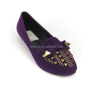 Элегантные туфли-лодочки фиолетового цвета с круглым носком