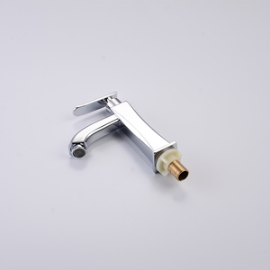 Rubinetto Elettrico da Bagno HUICI con Maniglia Montata sul Piano, in Lega di Zinco, con Valvola in Ceramica e Superficie Lucida - Product Image 3