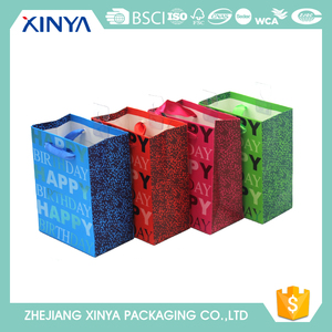 <span class=keywords><strong>Simple</strong></span> style <span class=keywords><strong>pas</strong></span> <span class=keywords><strong>cher</strong></span> heureux d'anniversaire slogan imprimé papier cadeau sac d'emballage - Product Image 2