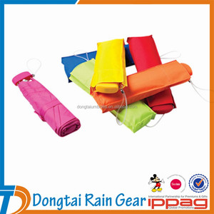 Mini paraguas de protección UV de 5 pliegues con apertura manual de 19 ''x 6K, sombrilla pequeña y barata con marco de Metal para adultos con logotipo personalizado tipo bolsillo - Product Image 3