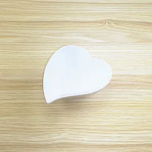 Nuovo design di nozze stoviglie a forma di cuore insalatiere personalizzate in ceramica bianca ciotole snack per ristorante