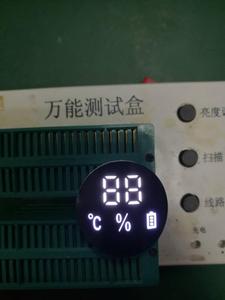 מותאם אישית גודל קטן עגול משטח camber צבע יחיד סופר לבן כפול ספרות הוביל תצוגה נומרית עבור לחות טמפרטורה - Product Image 3