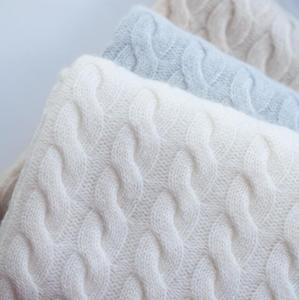 Couverture pour bébé en cachemire pur de Mongolie à fibres longues, tricotée en grosse maille torsadée 7GG - Product Image 2