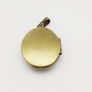 Vintage Stijl Messing Afwerking Sieraden Ovale Foto Fotolijst Medaillon Hanger Ketting - Product Image 6
