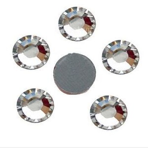 Haute qualité nouvellement à la mode Hot Fix strass en vrac cristal clair SS20 tailles en vrac pour meubles Hot Fix strass en vrac - Product Image 2