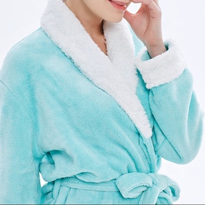Las mujeres <span class=keywords><strong>maduras</strong></span> de invierno gruesa Albornoz de la longitud de la rodilla de las mujeres - Product Image 1
