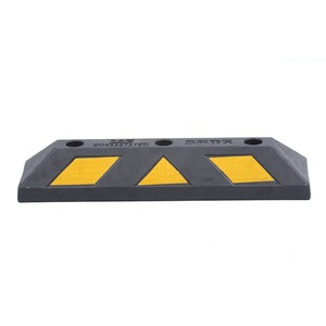 ホイールストッパーRalentisseurs En Caoutchoucゴムホイールストッパー車の安全のためのホイールストッパー - Product Image 2