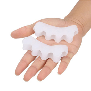 China al por mayor barato separador de dedos pedicura juanete de silicona - Product Image 5
