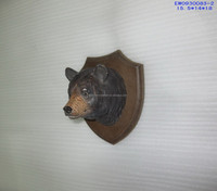Artisanat en bois sculpté à la main, tête d'ours