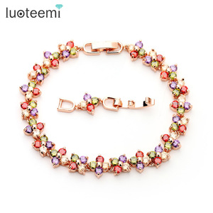 LUOTEEMI Trasporto Libero All'ingrosso Reale 18K Oro <span class=keywords><strong>Rosa</strong></span> Delle Donne di Lusso Multi UN AA CZ <span class=keywords><strong>Fiore</strong></span> Fortunato Braccialetti Dei Monili di Nozze per la Sposa - Product Image 1