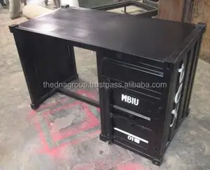 古董铁办公桌的抽屉和容器设计工业家具