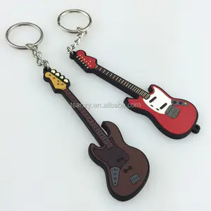 Nieuwigheid mode zachte PVC rubber muziekinstrument gitaar sleutelhanger