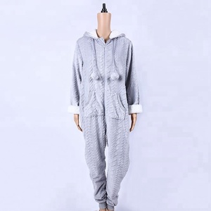 Combinaison pour femme adulte à manches longues en fourrure de lapin à poils coupés en tricot torsadé de luxe 2025 - Product Image 1