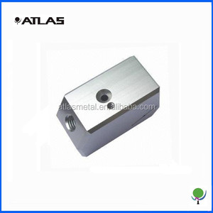 Chân xi lanh tùy chỉnh và dịch vụ gia công <span class=keywords><strong>CNC</strong></span> cho các bộ phận bằng thép không gỉ sử dụng công nghệ trung tâm gia công <span class=keywords><strong>CNC</strong></span> tiên tiến - Product Image 2