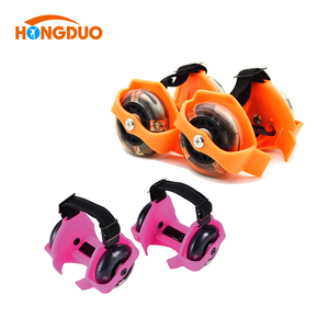 Pattini a Rotelle per Bambini con Due Ruote e Luci Lampeggianti - Product Image 5
