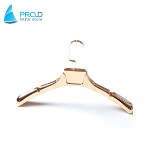 High Quality Plastic Suit Hanger Deluxe Rubber Coat Gold Hanger