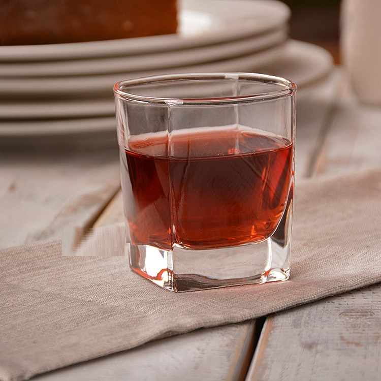 Round drinking glass whiskey cups  whisky glass thick bottom whiskey glass
