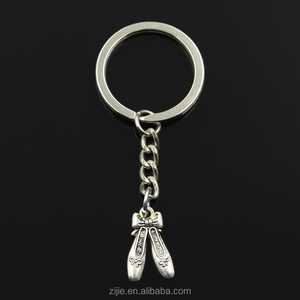 Antieke <span class=keywords><strong>ballet</strong></span> schoenen slippers sleutelhanger aangepaste zilver metal charms sleutelhanger fabriek professionele - Product Image 1
