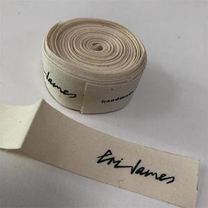 <span class=keywords><strong>Etichette</strong></span> <span class=keywords><strong>tessute</strong></span> in raso per etichetta per la cura del lavaggio stampata per abbigliamento - Product Image 3