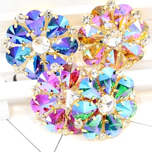 <span class=keywords><strong>Piedras</strong></span> de cristal con cuentas de cristal brillante, Botón de Plata, espalda plana de cristal, escote de diamantes de imitación, apliques de corpiño con Base dorada para ropa - Product Image 1
