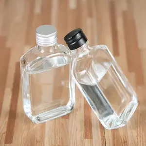 زجاجات الخمور الصغيرة الفارغة زجاجات زجاجية صغيرة للويسكي والفودكا ورام التيكيلا