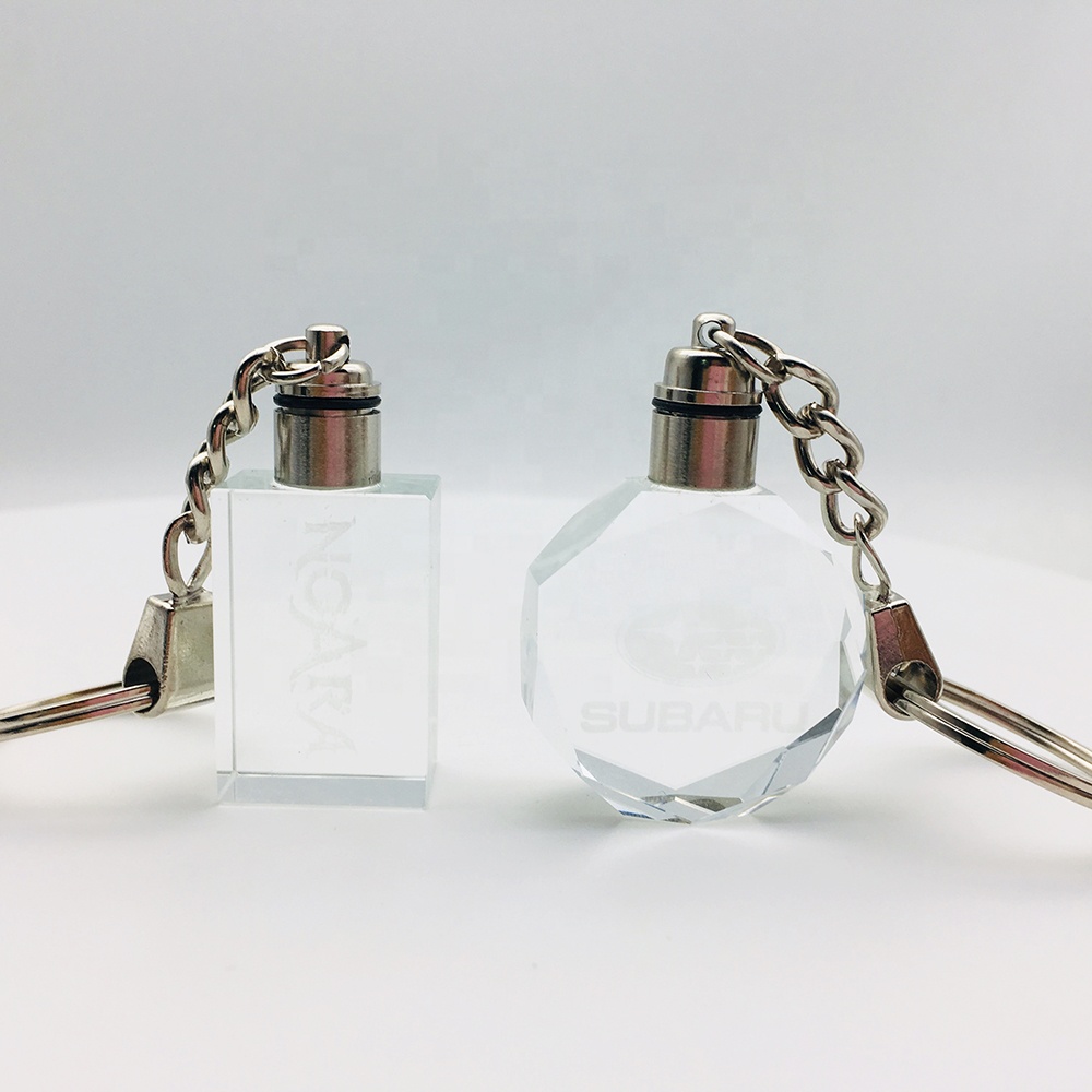 Сделанные на заказ хрустальные свадебные подарки светодиодный светильник 3d лазерная гравировка пустые хрустальные брелоки