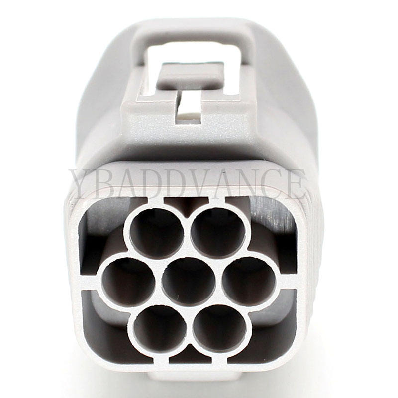 6189-0127 S-Umitomo 7 Pin Female Toyota Headlight Wire Connector