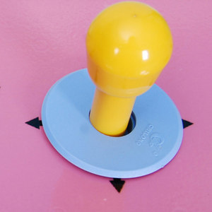 Mini máquina de grúa que funciona con monedas con juego de grúa de juguete de plástico <span class=keywords><strong>Rubik</strong></span> Cube - Product Image 5