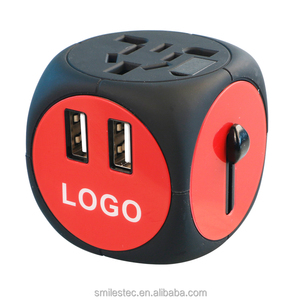 Adaptador de enchufe de viaje Cubic, convertidor de salida internacional con doble potencia USB - Product Image 3