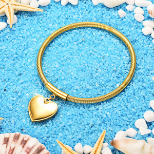 brazalete de dije corazon estilo cable moda en acero dorado inoxiable - Product Image 3