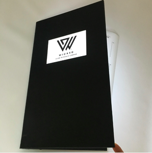Buku Menu Pencahayaan Isi Ulang M8514, dengan Jendela Logo Berlampu Di Penutup Depan