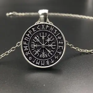 फैशन ग्लास प्रतीक के नॉर्स RUNIC नॉर्स रूनी लिपि Vegvisir लटकन हार महिलाओं के लिए श्रृंखला के साथ कम्पास पुरुषों वाइकिंग गहने