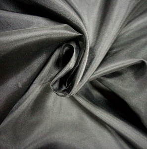 Tela de tafetán de alta calidad 170T 100% poliéster ligero impermeable <span class=keywords><strong>Tafetan</strong></span> Kain para coches para niños y niñas - Product Image 2