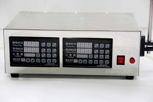 더블 헤드 디지털 제어 미네랄 워터 벌크 액체 충전 기계 LT-130 - Product Image 3