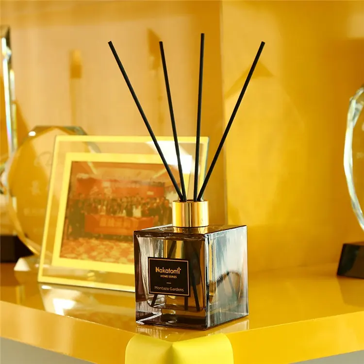 Popular conjunto de presente multi perfume difusores de palhetas com varas de palheta líquido purificador de ar