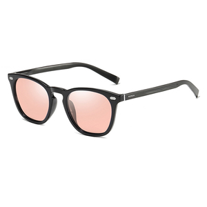 <span class=keywords><strong>Occhiali</strong></span> <span class=keywords><strong>da</strong></span> <span class=keywords><strong>Sole</strong></span> Polarizzati con <span class=keywords><strong>Lenti</strong></span> Gialle per Visione Notturna, Montatura Tr90 Personalizzabile, Design Esclusivo per Uomo e Donna - Product Image 5
