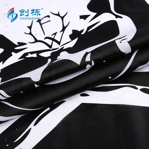 Échantillon Fourni Nouveau Design Drapeau <span class=keywords><strong>de</strong></span> <span class=keywords><strong>Pirate</strong></span> en Tissu 100% Polyester Haute Qualité Conception Personnalisée Drapeau <span class=keywords><strong>de</strong></span> <span class=keywords><strong>Pirate</strong></span> - Product Image 2