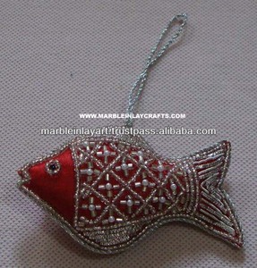 ปลาปักดิ้นทองสำหรับตกแต่งคริสต์มาส - Product Image 1
