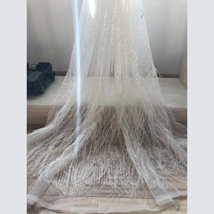 Tessuto da sposa nigeriano Lacwe pizzo <span class=keywords><strong>bianco</strong></span> piuma con paillettes <span class=keywords><strong>abito</strong></span> da sposa HY0740-2 - Product Image 1