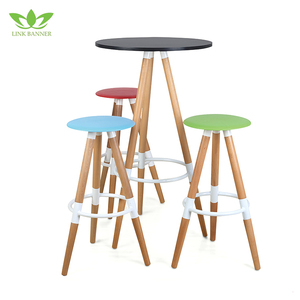 Simple style noir moderne <span class=keywords><strong>ronde</strong></span> portable bar <span class=keywords><strong>table</strong></span> avec <span class=keywords><strong>pieds</strong></span> en bois T11 - Product Image 6