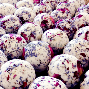 Minyak Esens Tinggi SPA Mandi Bunga Kering Lavender Mandi Fizzy/Bom Pemutih Pelembap Romantis Garam Mandi OEM 30 G Sampai 200 G - Product Image 1