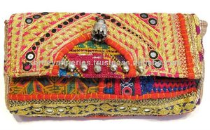 Pochette de soirée colorée vintage Banjara faite à la main - Product Image 5