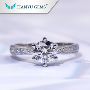 14 K/18 k Blanco/oro amarillo 1 Carat Forever one def VVS diamante sintético moissanite compromiso precio del anillo - Product Image 1