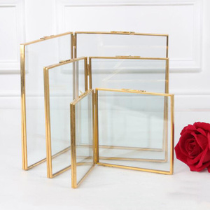 Cornici doppie 4x6 pollici cornici per foto da sposa pieghevoli con cerniera in metallo dorato - Product Image 4