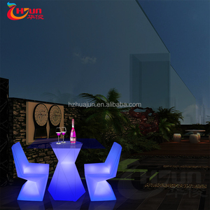 Set bar <span class=keywords><strong>led</strong></span> bersinar plastik meja bar tahan air Modern kursi bar hantu