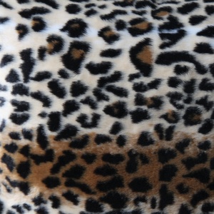 Chine Nouveaux Produits Personnalisé <span class=keywords><strong>Coussin</strong></span> De <span class=keywords><strong>Sol</strong></span> Sièges Fausse Fourrure <span class=keywords><strong>Canapé</strong></span> Décoratif Taie d'oreiller - Product Image 3
