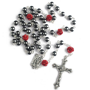 Perles rondes <span class=keywords><strong>en</strong></span> hématite de 6mm avec perles de rose de corail de 8mm Chapelet catholique avec sac <span class=keywords><strong>en</strong></span> velours - Product Image 5
