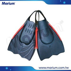 Hot Selling Short Blade Rubber Swimming Flippers Surfing Fins - Product Image 3