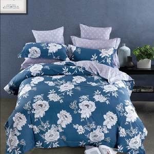 Vente en gros <span class=keywords><strong>de</strong></span> <span class=keywords><strong>housse</strong></span> <span class=keywords><strong>de</strong></span> <span class=keywords><strong>couette</strong></span> et <span class=keywords><strong>de</strong></span> drap <span class=keywords><strong>de</strong></span> lit en coton 100% <span class=keywords><strong>bleu</strong></span> imprimé <span class=keywords><strong>de</strong></span> motifs floraux classiques du fournisseur chinois - Product Image 1